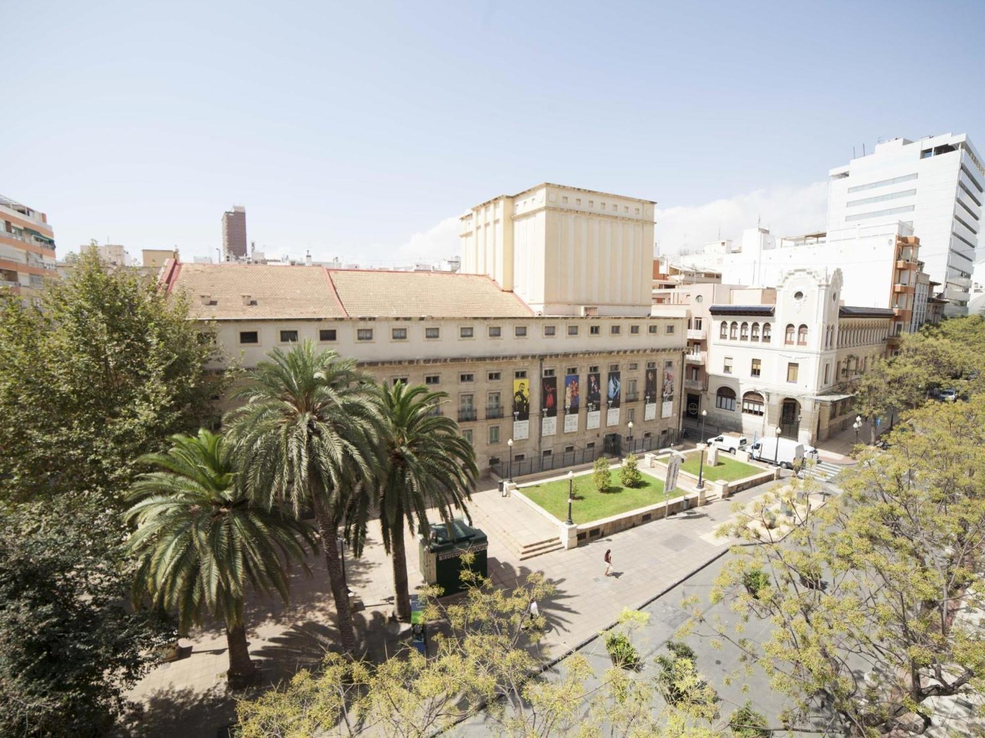 Teatro ~ Alicante Exterior photo